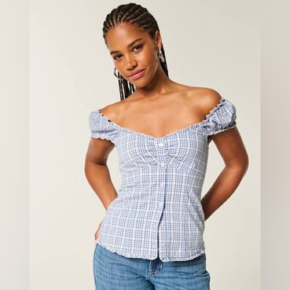 🌙 B55 - Hollister on/off Shoulder Poplin Blouse